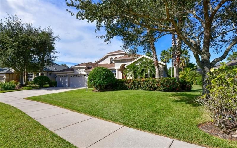 Recently Sold: $520,000 (4 beds, 3 baths, 3141 Square Feet)