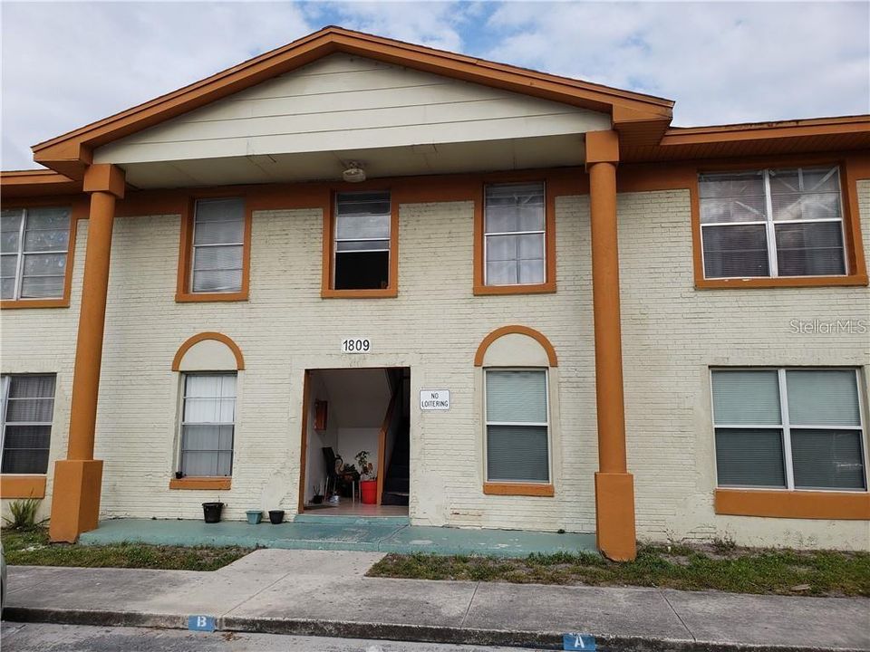 Recently Sold: $98,800 (2 beds, 2 baths, 1118 Square Feet)