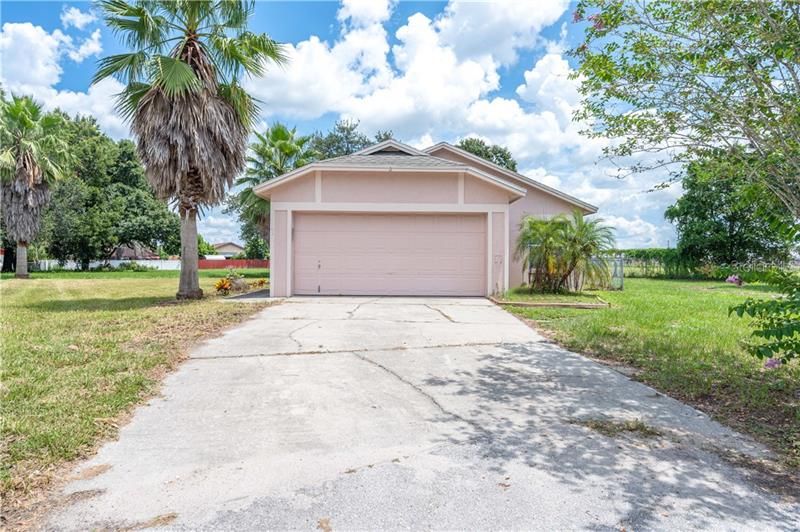 Recently Sold: $155,000 (3 beds, 2 baths, 1132 Square Feet)