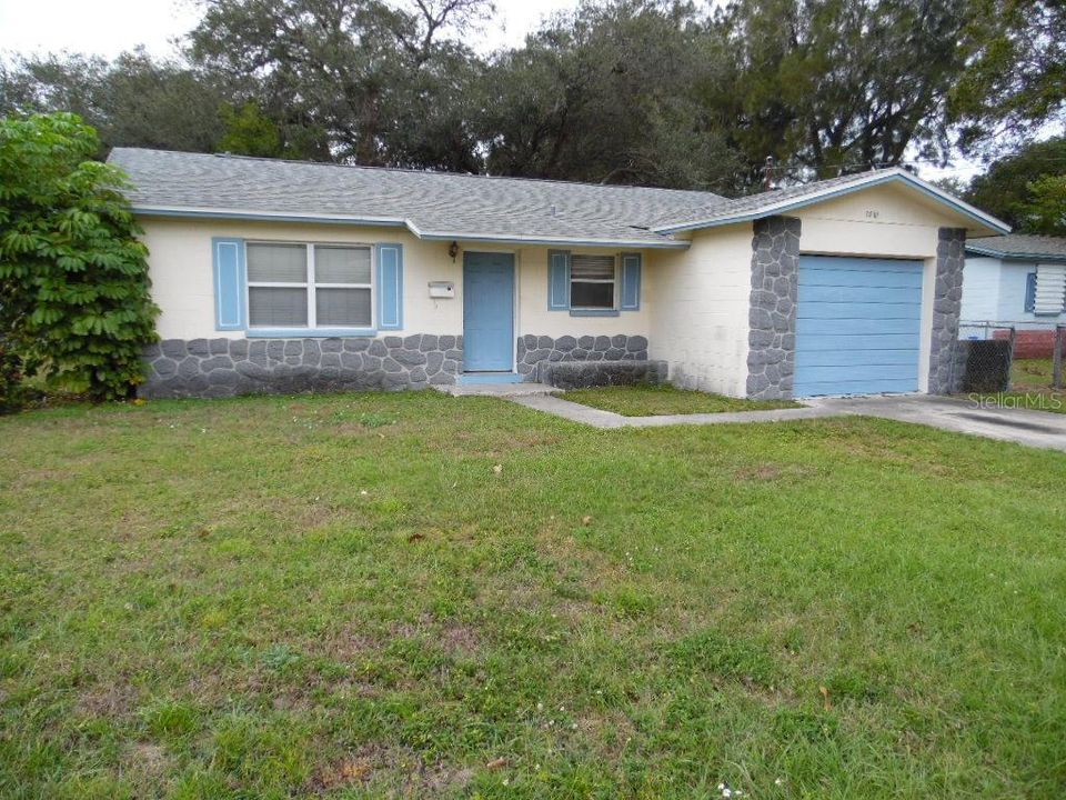 Recently Sold: $199,000 (3 beds, 1 baths, 1023 Square Feet)