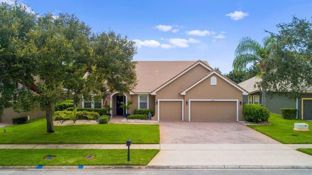 Recently Sold: $465,000 (4 beds, 3 baths, 2476 Square Feet)