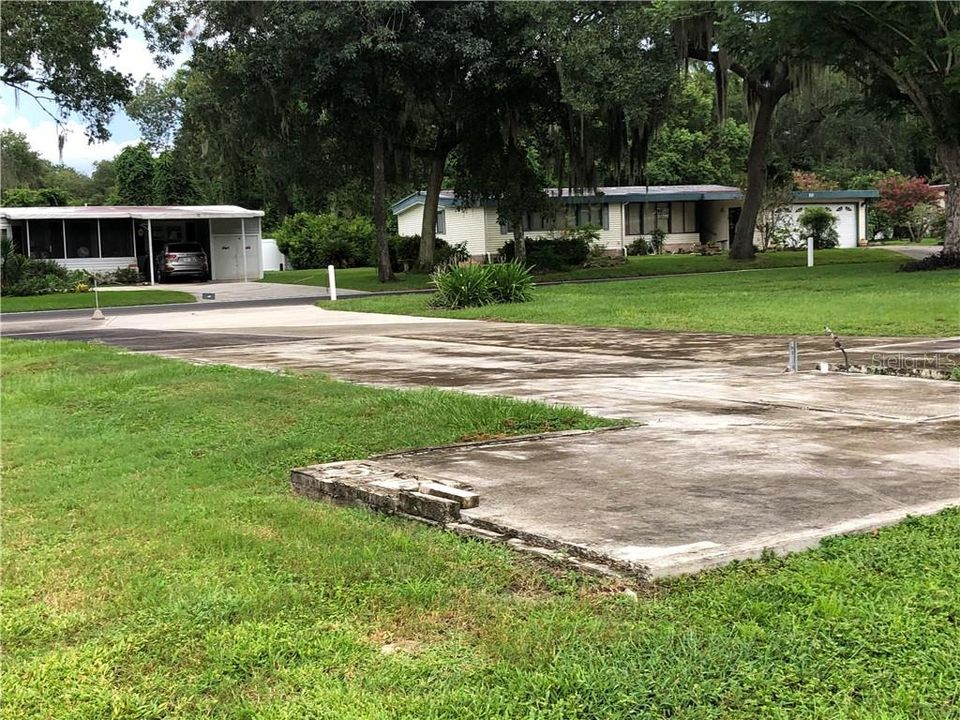 VIEW FROM FAIRWAY THROUGH SITE TO BIG OAK BLVD.