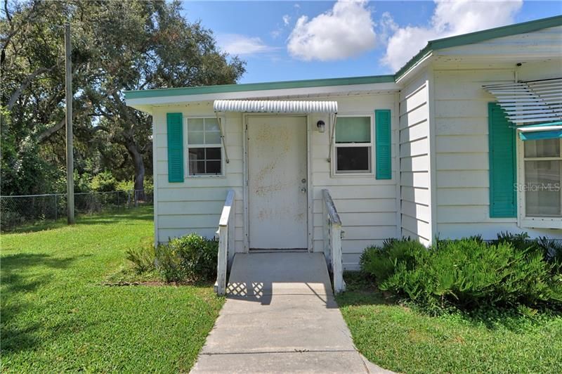 Recently Sold: $74,500 (2 beds, 2 baths, 1265 Square Feet)