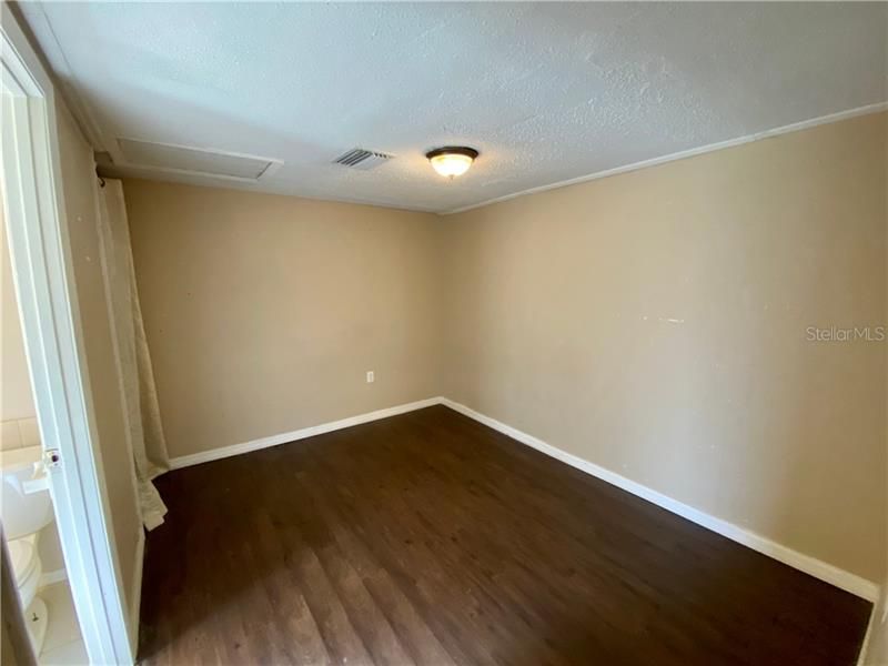 Recently Rented: $825 (2 beds, 1 baths, 1460 Square Feet)