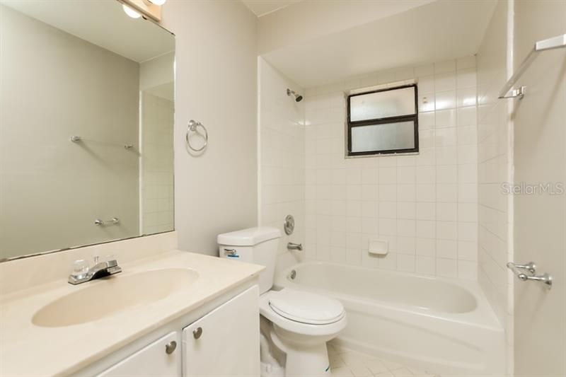 最近租的: $1,335 (3 贝兹, 2 浴室, 975 平方英尺)