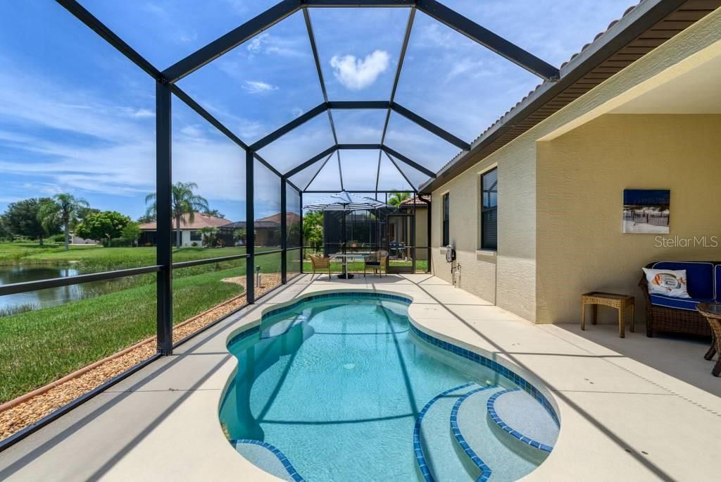 Recently Sold: $435,000 (3 beds, 2 baths, 2208 Square Feet)