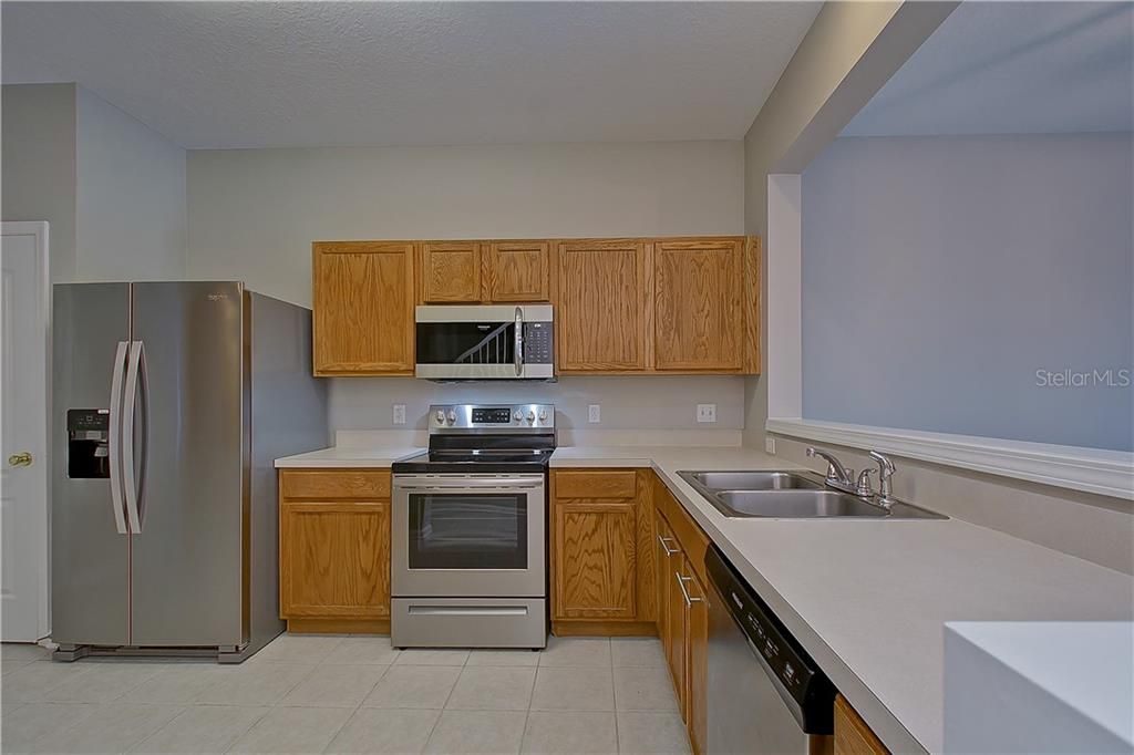 Recently Sold: $184,900 (3 beds, 2 baths, 1718 Square Feet)