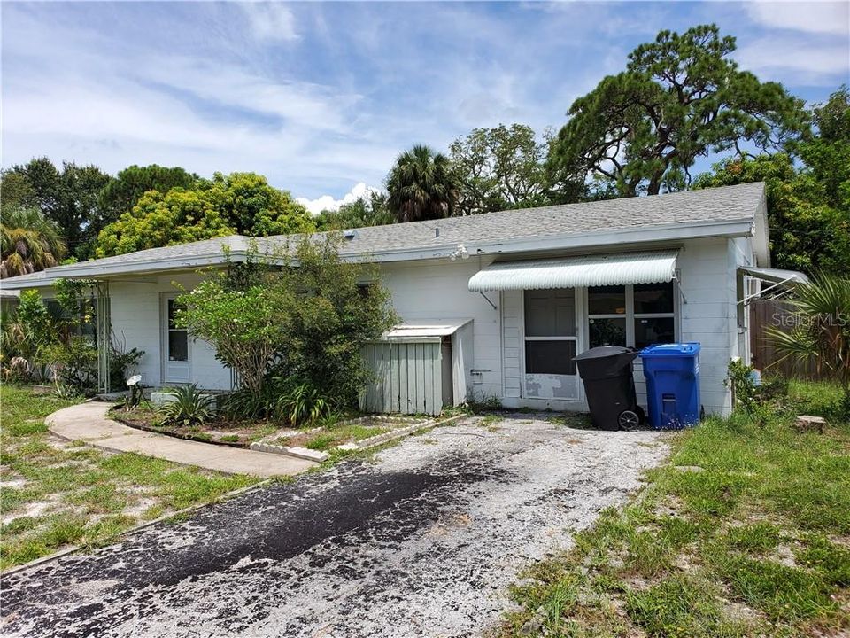 Recently Sold: $195,000 (4 beds, 2 baths, 1830 Square Feet)