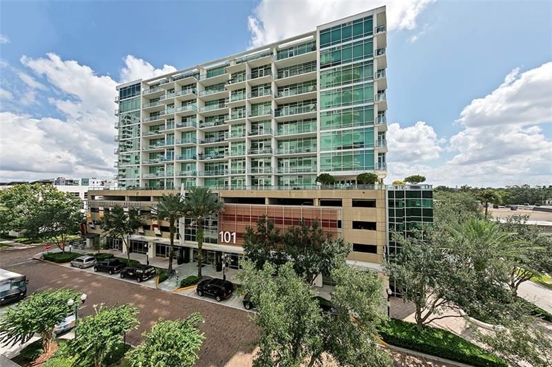 Recently Sold: $270,000 (1 beds, 1 baths, 997 Square Feet)