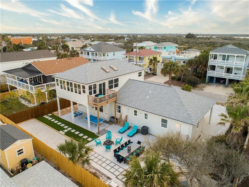 Recently Sold: $975,000 (5 beds, 4 baths, 2747 Square Feet)