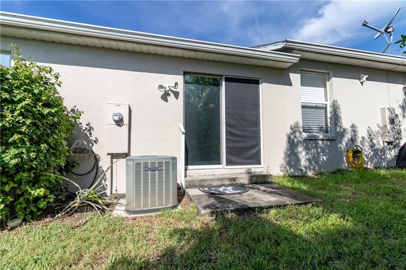 Recently Sold: $138,000 (2 beds, 2 baths, 902 Square Feet)