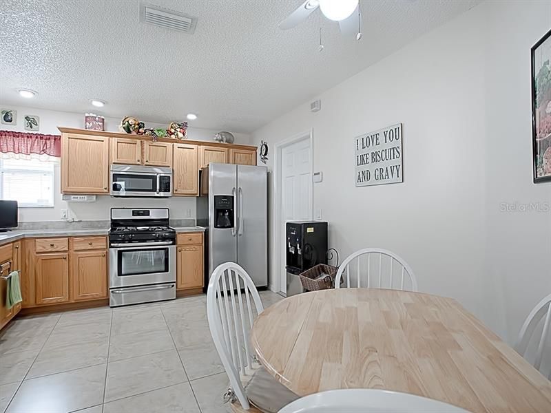 Recently Sold: $229,000 (2 beds, 2 baths, 1230 Square Feet)