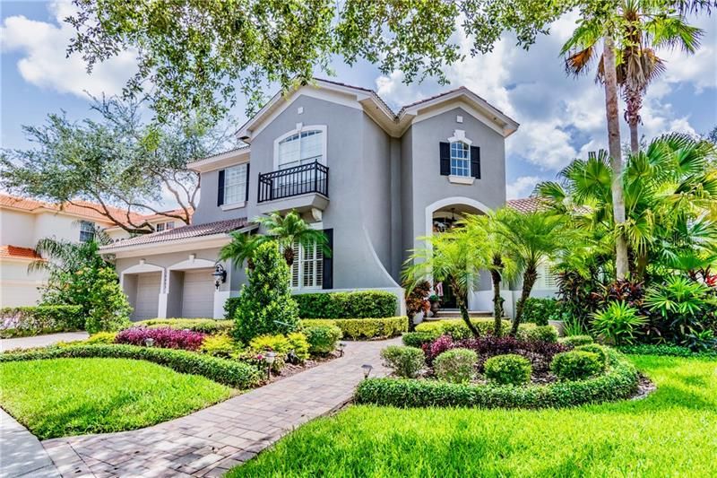 Recently Sold: $740,000 (4 beds, 2 baths, 2860 Square Feet)