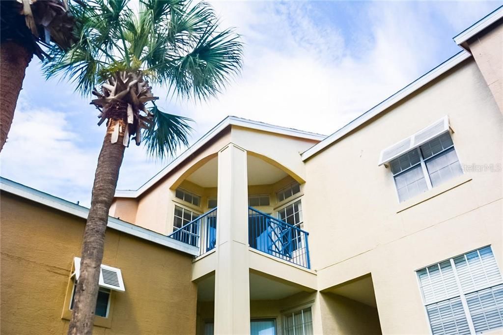 Recently Sold: $122,000 (2 beds, 2 baths, 1127 Square Feet)