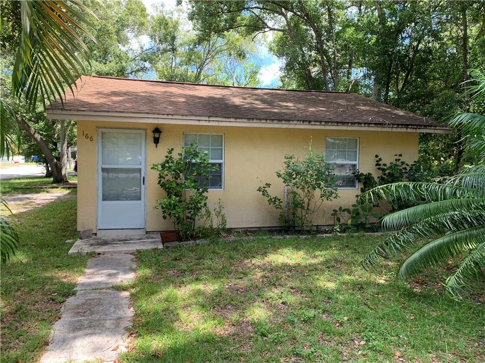 最近售出: $180,000 (3 贝兹, 2 浴室, 1092 平方英尺)