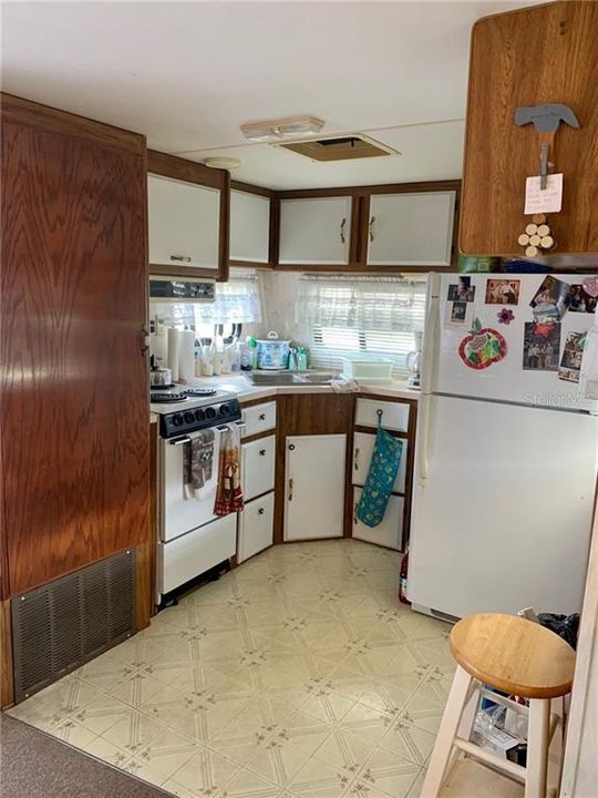 Vendido Recientemente: $29,000 (1 camas, 1 baños, 256 Pies cuadrados)