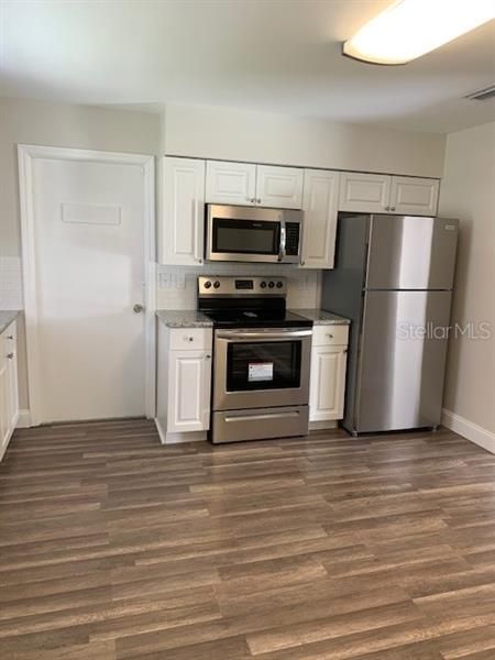 Recently Rented: $1,500 (3 beds, 2 baths, 1193 Square Feet)