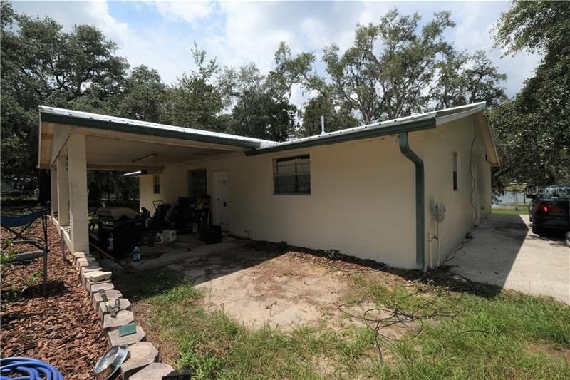 Recently Sold: $169,000 (3 beds, 2 baths, 1800 Square Feet)