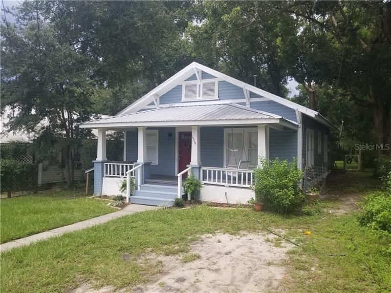 Recently Rented: $1,200 (3 beds, 1 baths, 952 Square Feet)