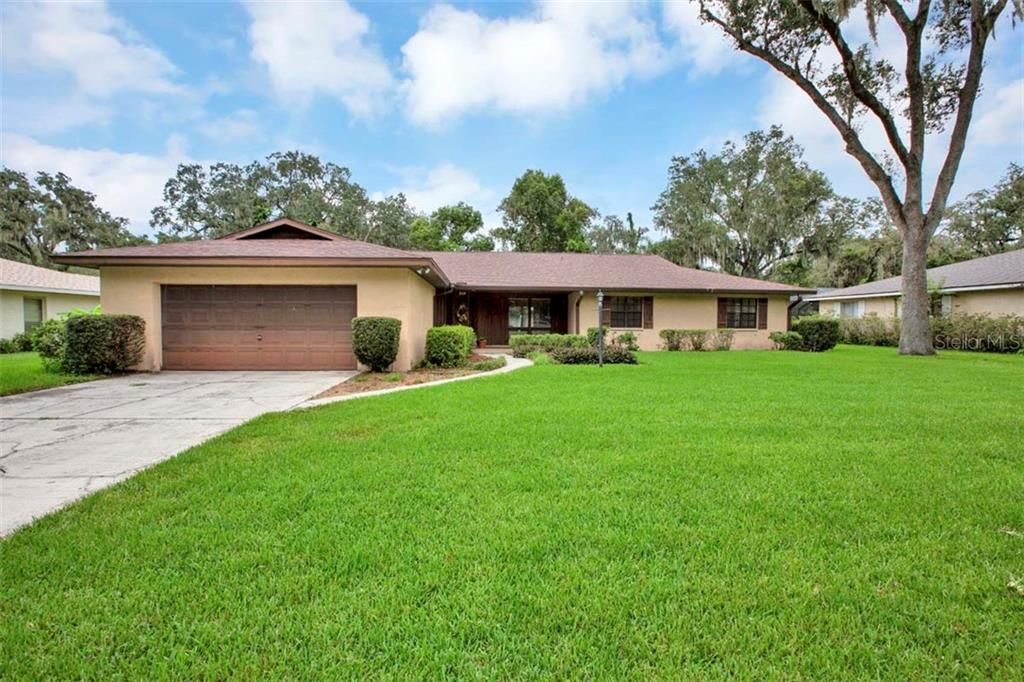 Vendido Recientemente: $269,000 (4 camas, 2 baños, 2409 Pies cuadrados)