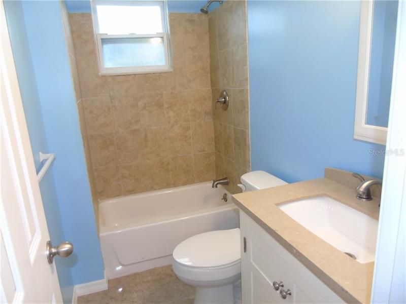 最近租的: $1,200 (2 贝兹, 2 浴室, 1056 平方英尺)