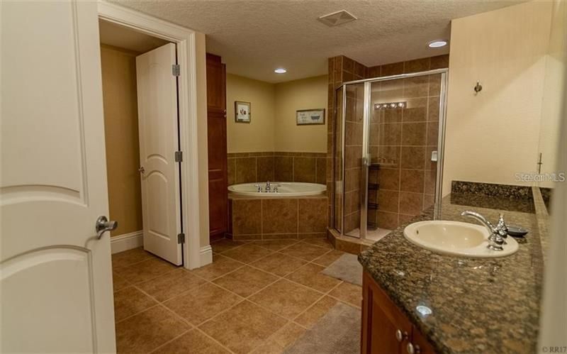 最近租的: $4,000 (3 贝兹, 3 浴室, 3495 平方英尺)