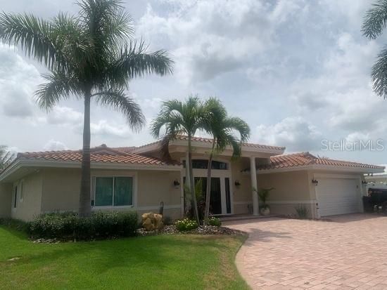 Recently Sold: $1,335,000 (3 beds, 3 baths, 2989 Square Feet)