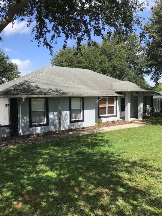 Recently Rented: $1,800 (3 beds, 2 baths, 1390 Square Feet)