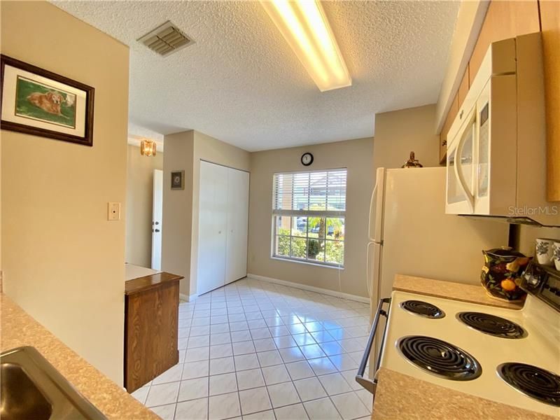 Recently Sold: $92,000 (2 beds, 2 baths, 1055 Square Feet)