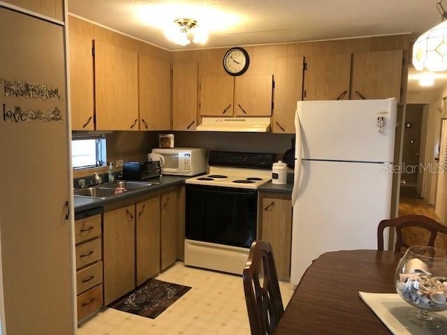 Bright Kitchen with a Window over looking the Lanai