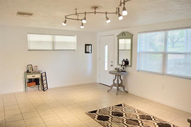 Bright and light living room