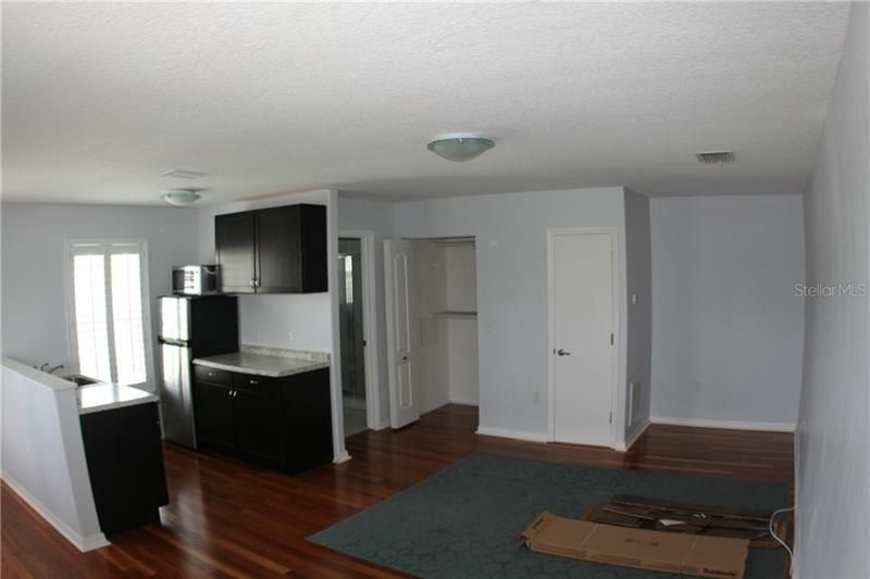 Recently Rented: $845 (0 beds, 1 baths, 750 Square Feet)