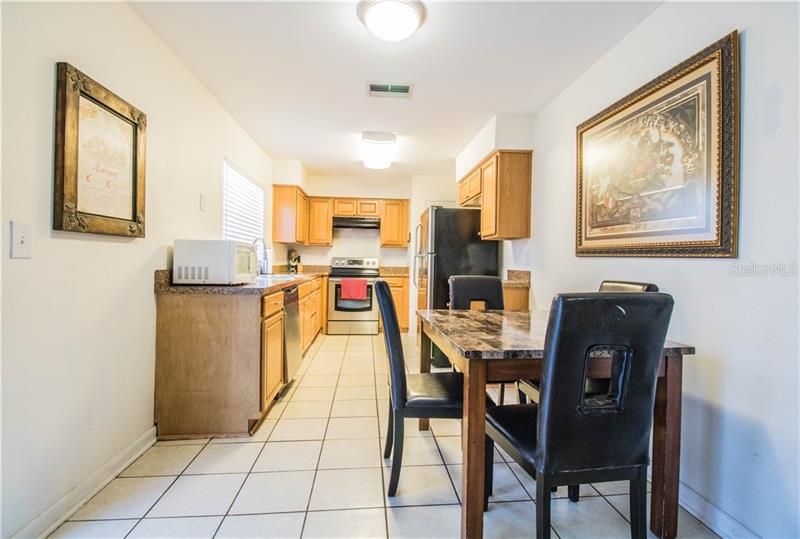 Recently Sold: $150,000 (3 beds, 2 baths, 1204 Square Feet)