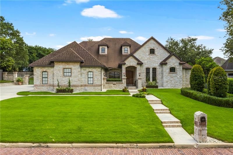 Recently Sold: $1,550,000 (5 beds, 5 baths, 4627 Square Feet)