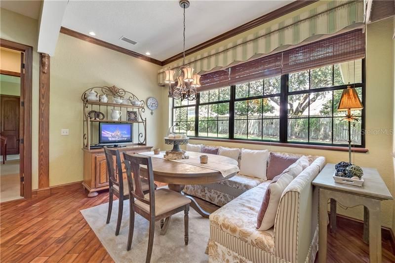 Recently Sold: $1,550,000 (5 beds, 5 baths, 4627 Square Feet)