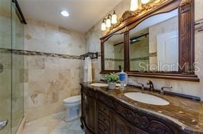 最近售出: $230,000 (2 贝兹, 2 浴室, 1396 平方英尺)