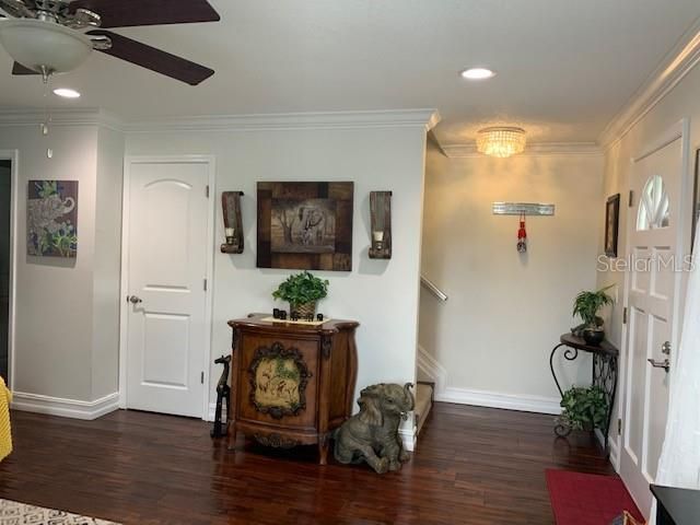 Recently Sold: $230,000 (2 beds, 2 baths, 1396 Square Feet)