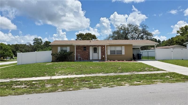 Recently Sold: $120,000 (2 beds, 1 baths, 880 Square Feet)