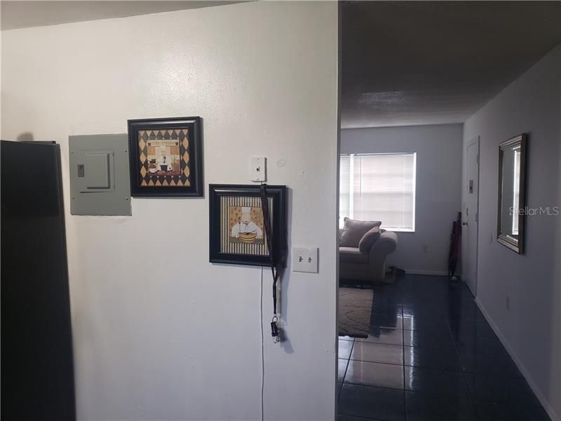 Vendido Recientemente: $79,900 (2 camas, 1 baños, 896 Pies cuadrados)