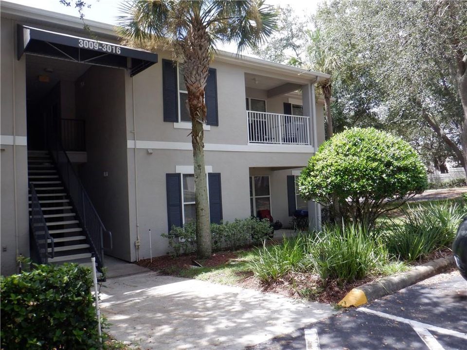 Recently Sold: $130,000 (2 beds, 2 baths, 1153 Square Feet)