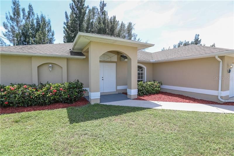 Recently Sold: $219,900 (3 beds, 2 baths, 1641 Square Feet)