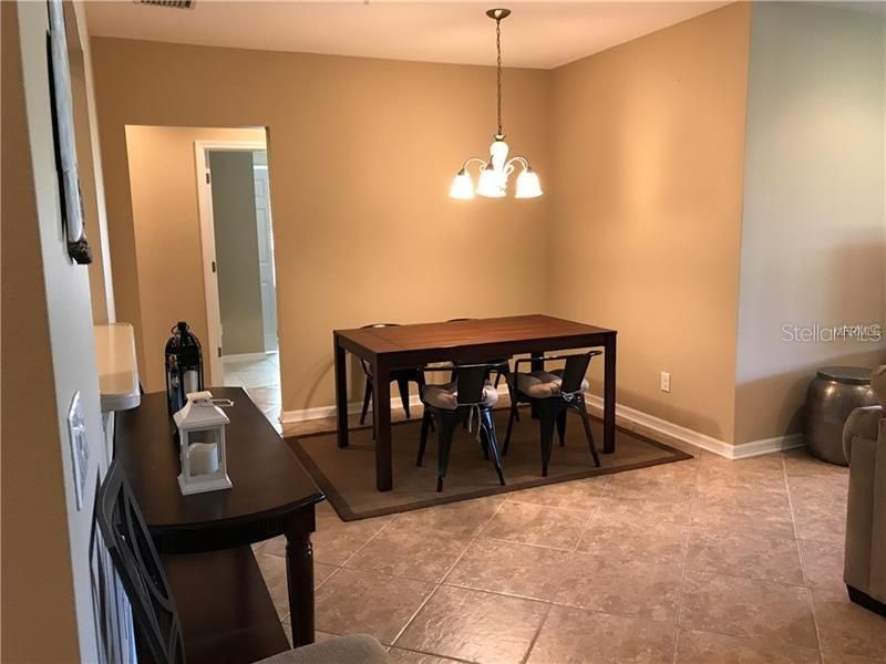 Recently Rented: $3,500 (3 beds, 2 baths, 1381 Square Feet)