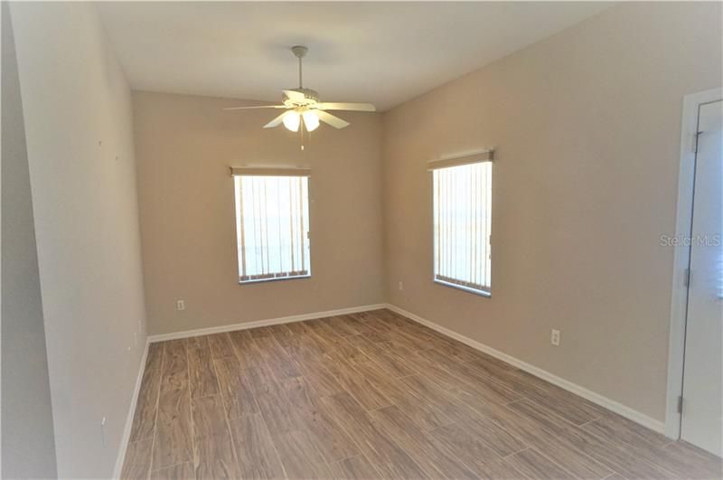 Recently Sold: $202,000 (2 beds, 2 baths, 1191 Square Feet)