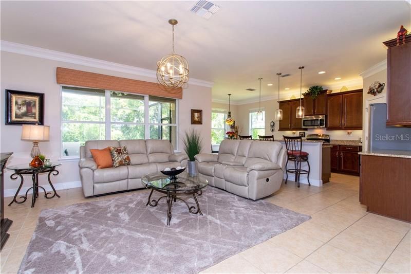 Recently Sold: $376,500 (4 beds, 2 baths, 2409 Square Feet)