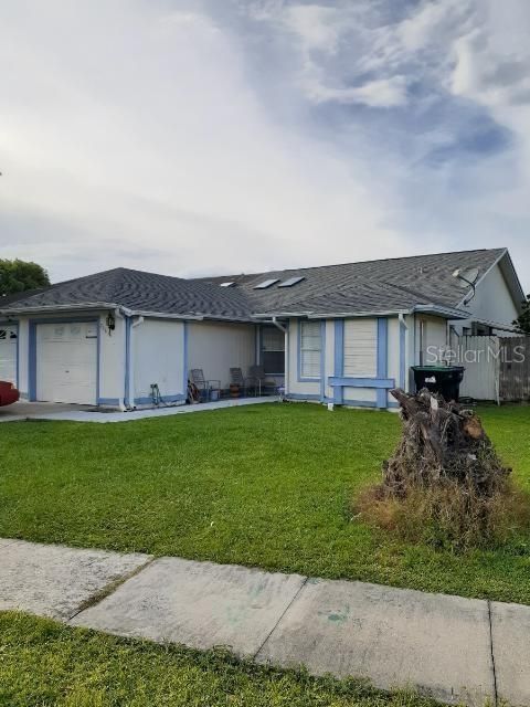 Recently Sold: $190,000 (3 beds, 2 baths, 1281 Square Feet)