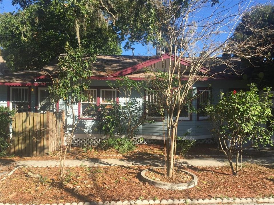 Recently Sold: $335,000 (3 beds, 2 baths, 1210 Square Feet)