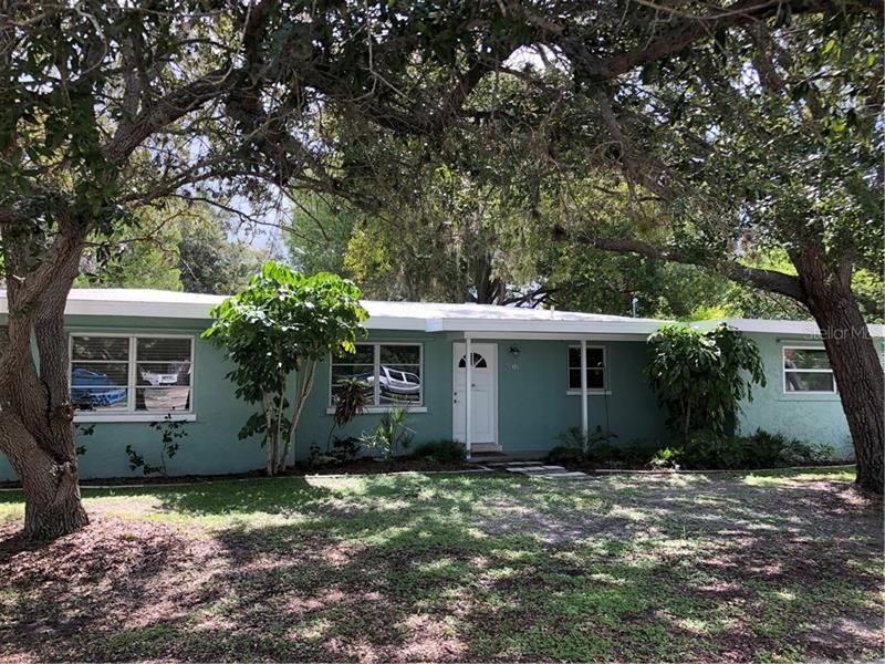 Recently Sold: $355,000 (3 beds, 2 baths, 1397 Square Feet)