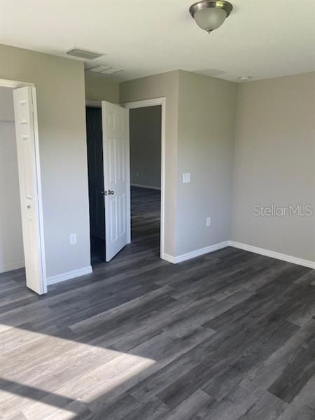 Recently Rented: $1,300 (3 beds, 2 baths, 1243 Square Feet)