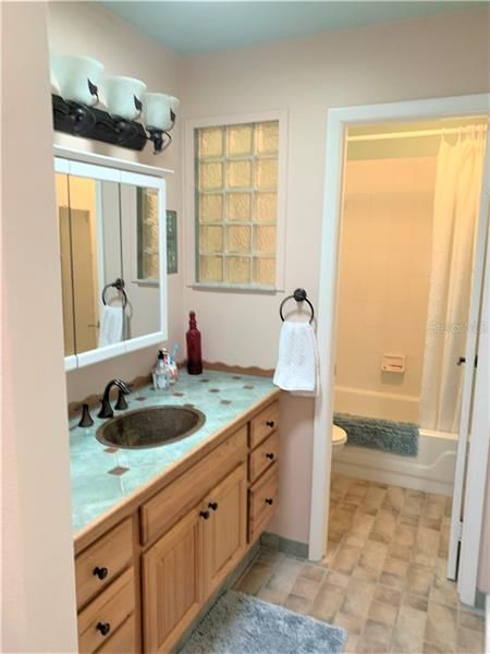Recently Sold: $219,000 (2 beds, 2 baths, 1056 Square Feet)