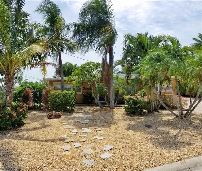 Recently Sold: $402,500 (3 beds, 2 baths, 1378 Square Feet)
